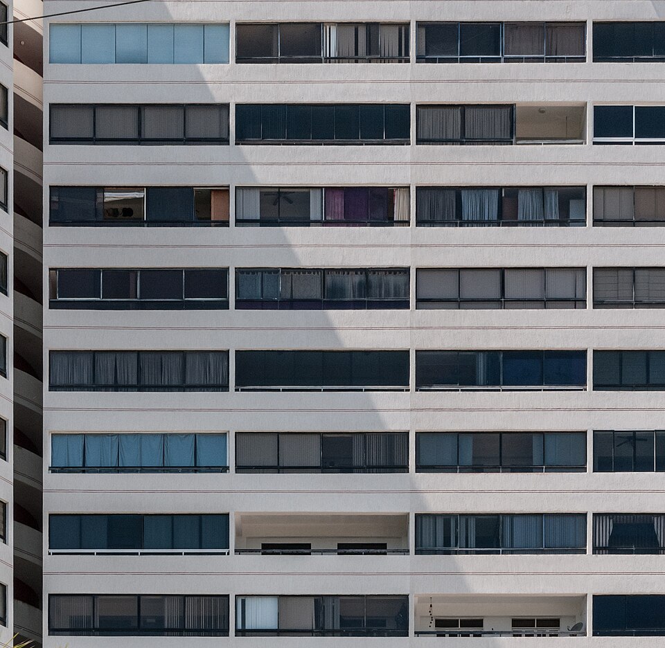 Photo : Commerce 102 m²